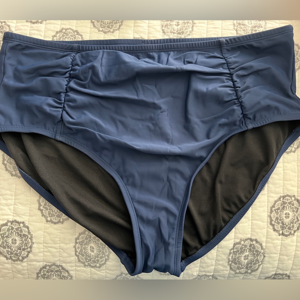 Crown & Ivy Swim suit bottoms